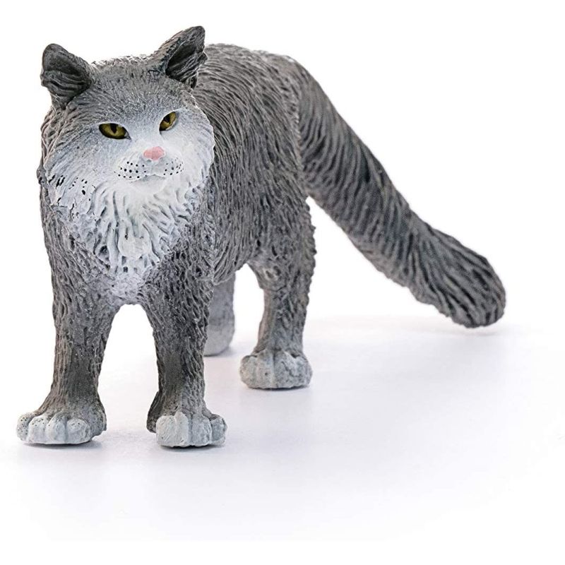 Farm World Maine Coon cat