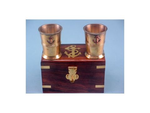 SET OF TWO WHISKY SHOTS IN A PRESENTATION BOX